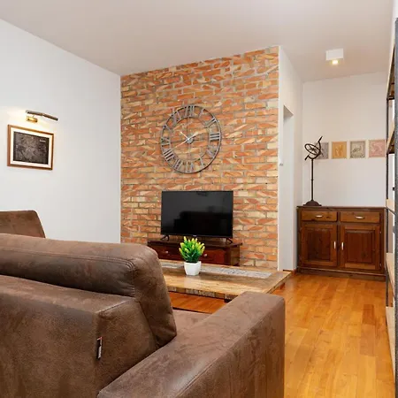 Metro Wierzbno By Renters * Warschau