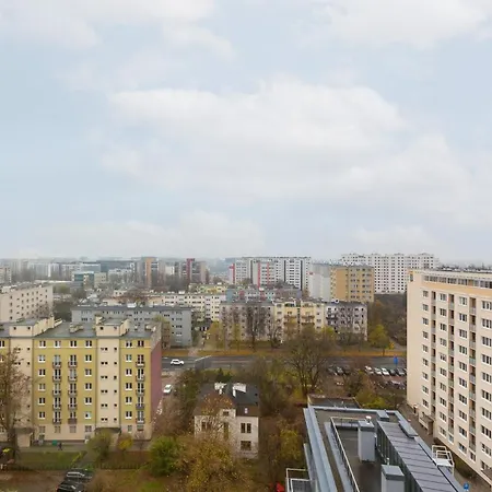 Metro Wierzbno By Renters *